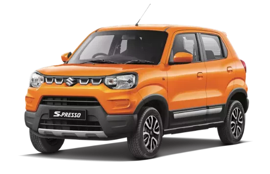 Mobil Suzuki S-Presso berwarna oranye yang modern, dipasarkan oleh Suzuki Indomobil Batam untuk wilayah Nagoya dan sekitarnya.